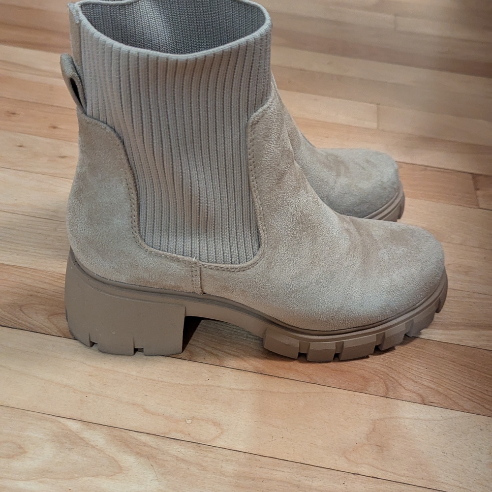 Harlow Beige Ankle Booties for Women - Picture 2 of 4